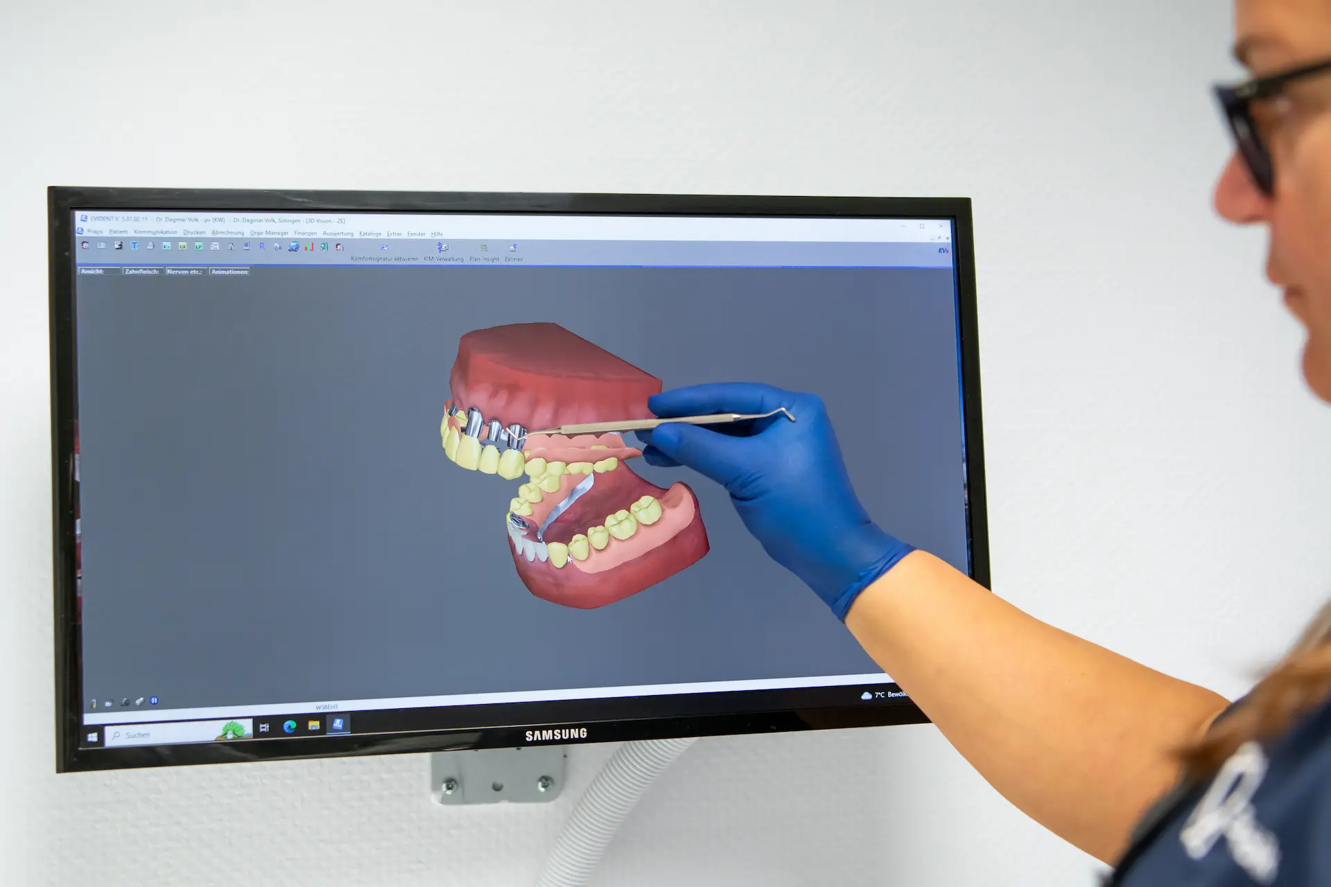 Zahnarztpraxis Solingen Praxis Volk Zahnersatz digital